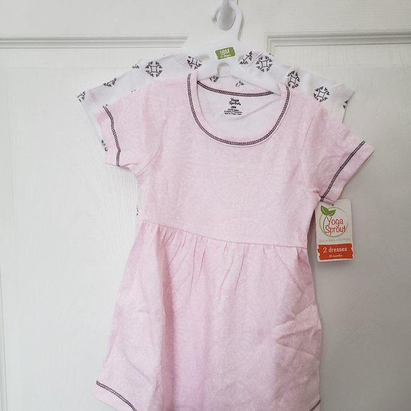 NWOT YOGA SPROUT TWO PIECE DRESS SET SIZE 18 MONTH - Picture 1 of 2